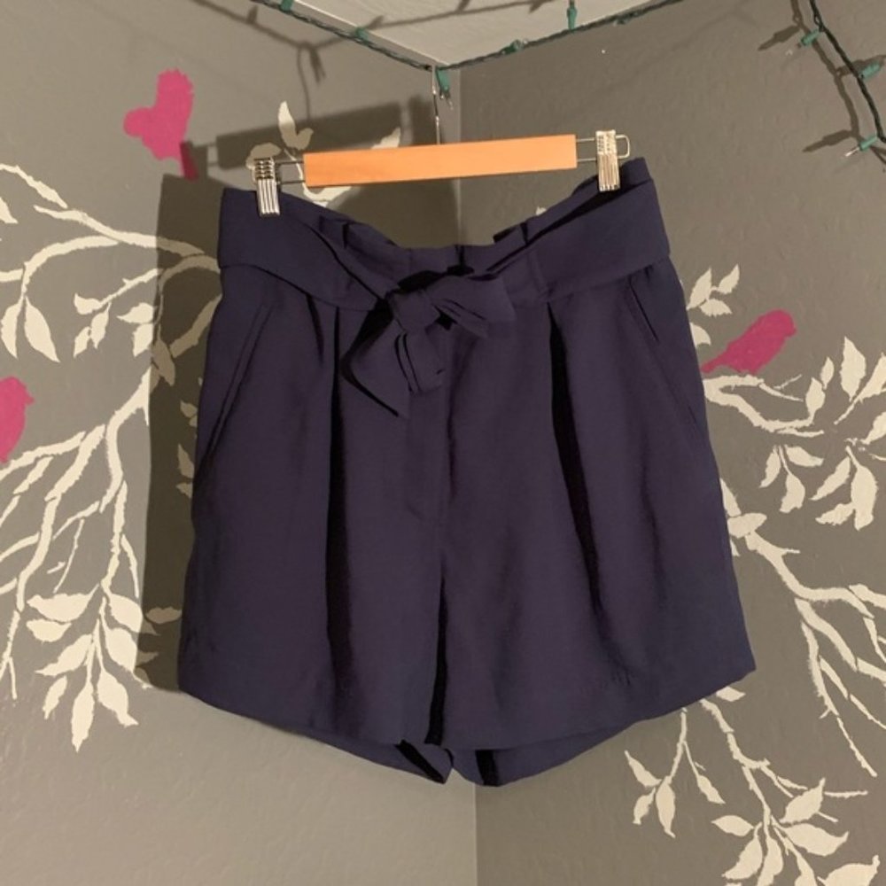 H&M High Waisted Tie-waist Paperbag Shorts